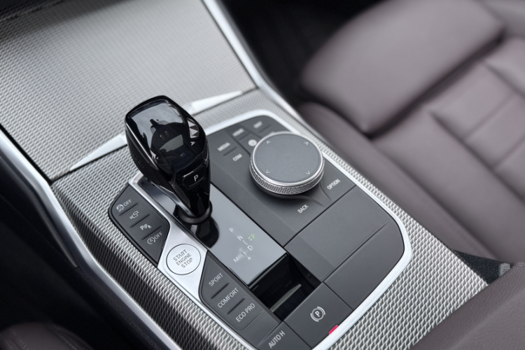 宝马3系 2021款 325i M运动曜夜套装局部细节18