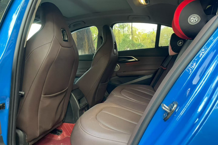 宝马1系 2021款 125i M运动曜夜版中控内饰7002