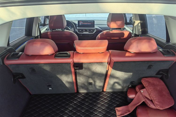 宝马X3 2023款 改款 xDrive30i 领先型 M曜夜套装中控内饰7010