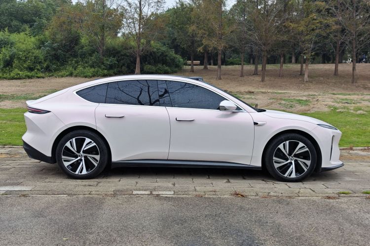 蔚来ET5 2024款 75kWh车身外观6005