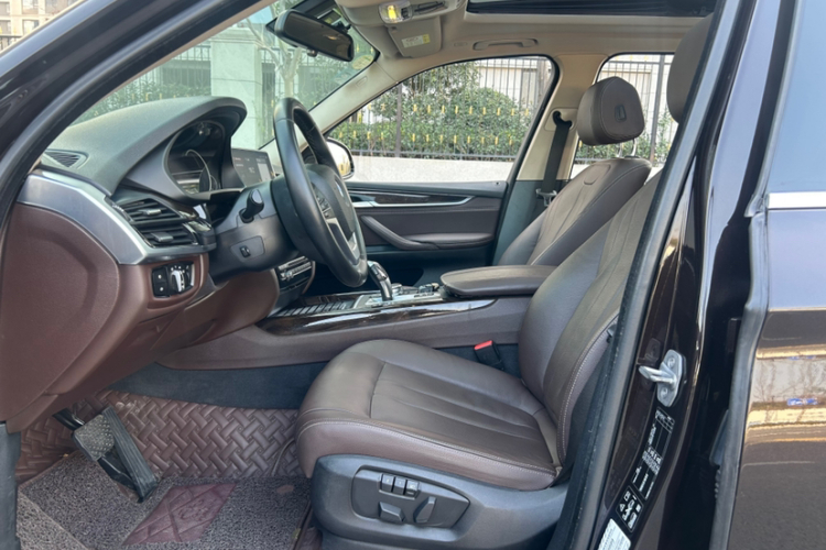 宝马X5(进口) 2018款 xDrive28i中控内饰7005