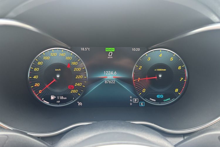 奔驰C级 2019款 C 260 L 运动版中控内饰15