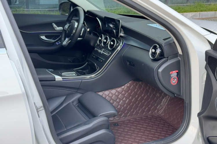 奔驰C级 2021款 C 200 L 时尚型运动版局部细节41