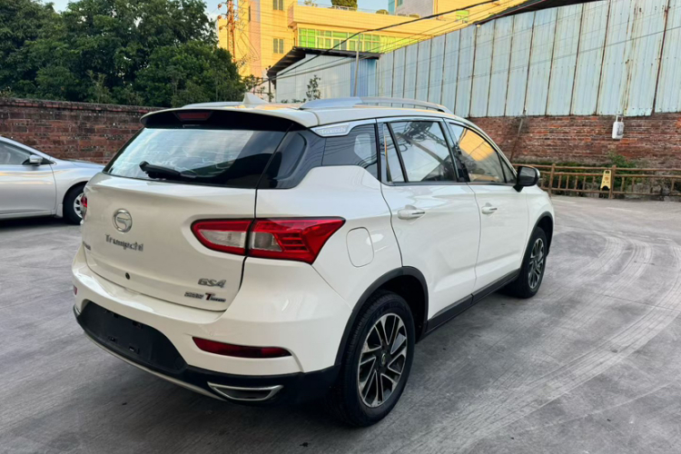 广汽传祺 传祺GS4 2017款 235T G-DCT两驱精英版车身外观6005