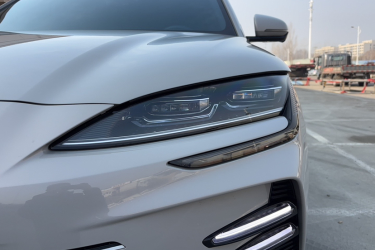 比亚迪 宋PLUS新能源 2023款 冠军版 DM-i 110KM 旗舰PLUS局部细节36