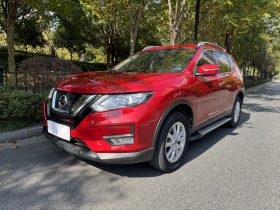 日产 奇骏 2017款 2.0L CVT七座舒适版 2WD