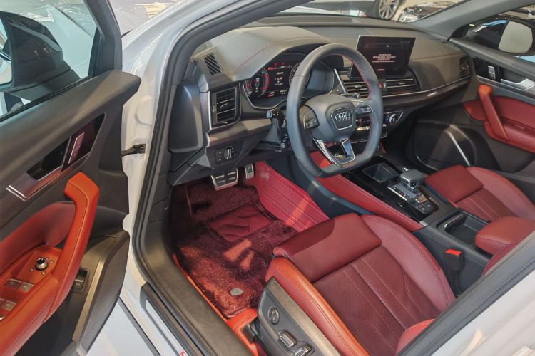 奥迪Q5L 2024款 40 TFSI 豪华动感型中控内饰7002