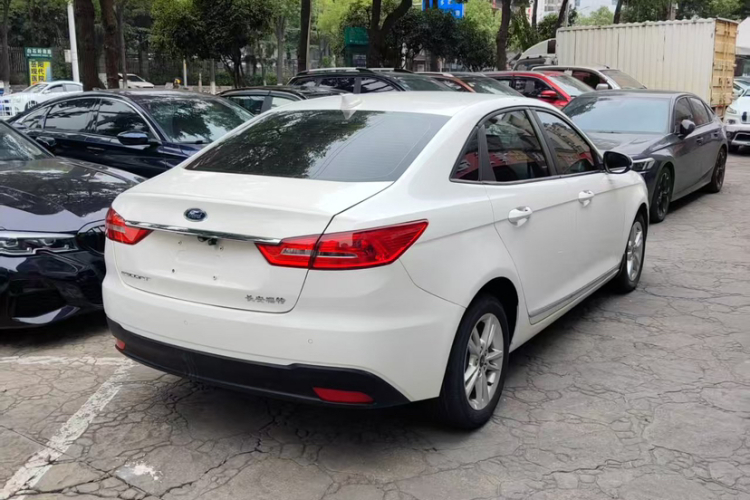 福特 福睿斯 2019款 改款 1.5L 自动悦享型 国VI车身外观6003