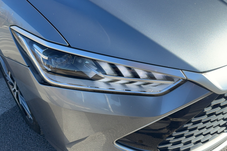 比亚迪 秦PLUS 2021款 DM-i 120KM 旗舰型车身外观6011