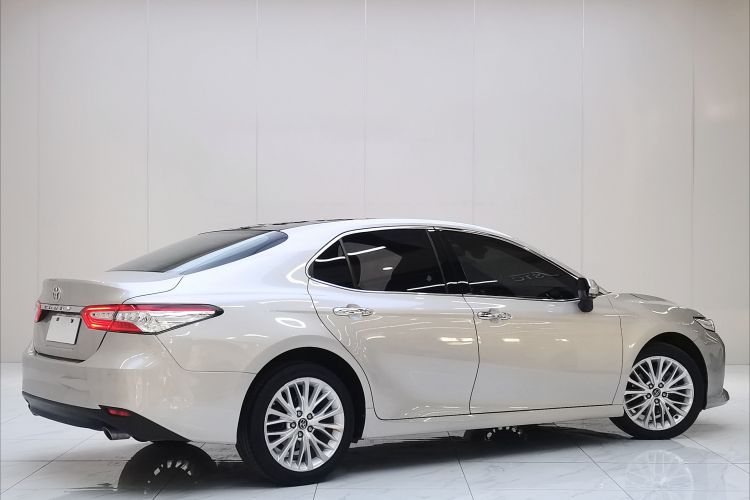 丰田 凯美瑞 2019款 2.5G 豪华版 国VI车身外观6004