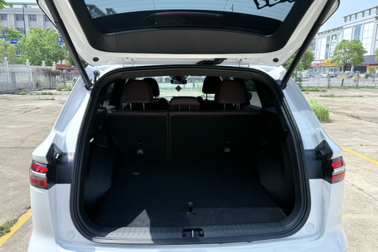 吉利汽车 星越L 2024款 2.0TD 高功自动两驱云起版中控内饰7007