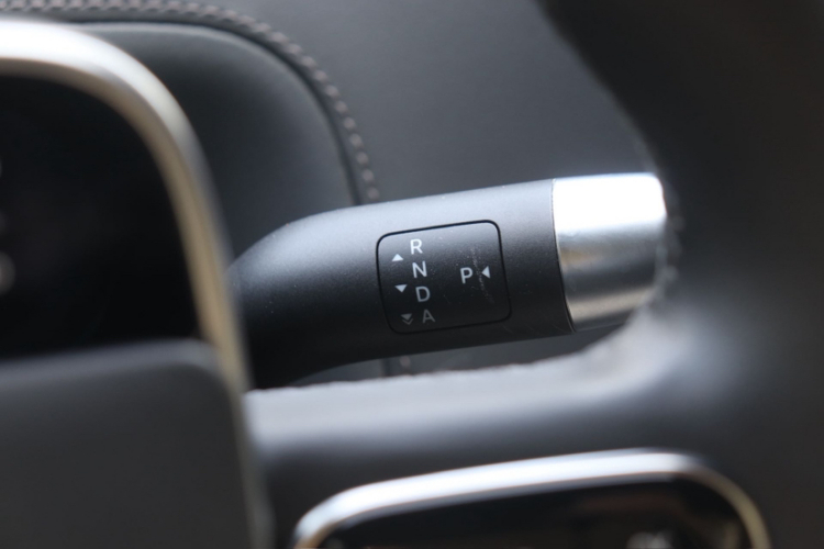 理想汽车 理想L8 2023款 Pro局部细节18