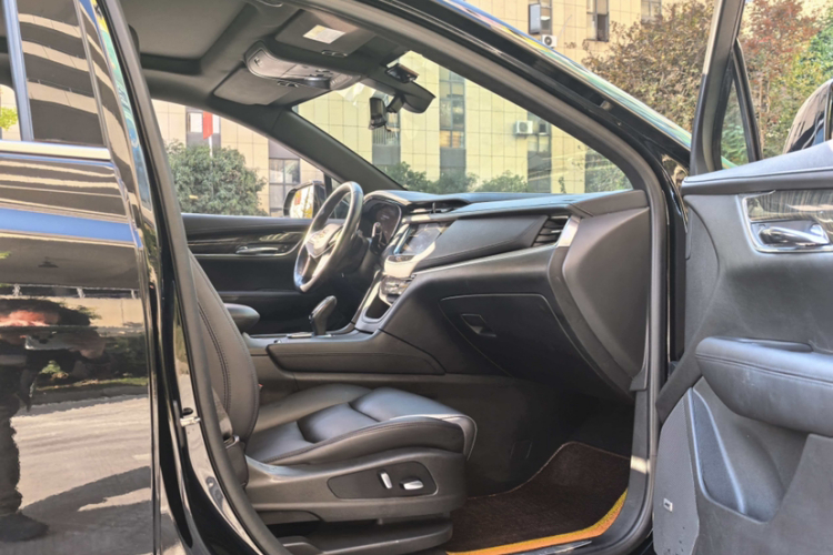 凯迪拉克XT5 2018款 28E 四驱技术型中控内饰7003