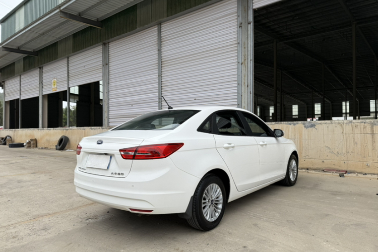 福特 福睿斯 2017款 改款 1.5L 自动舒适型车身外观6003