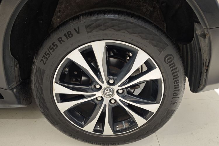 丰田 RAV4荣放 2015款 2.5L 自动四驱精英版车身外观6008