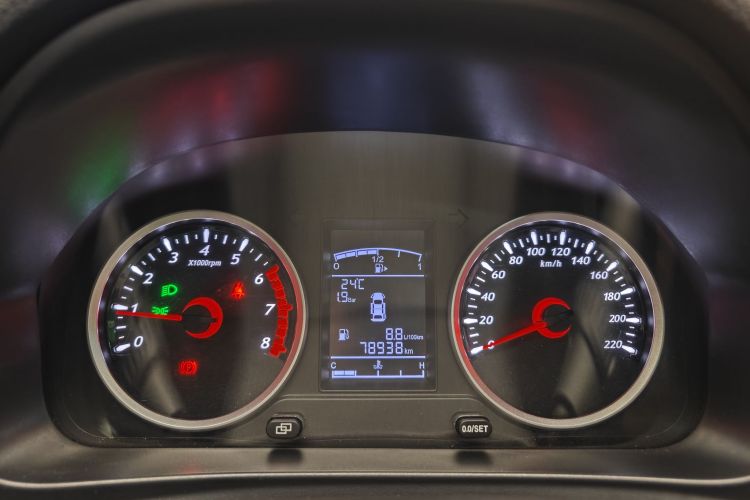 东风风行 风行T5 2020款 1.6L 手动舒适型 国VI中控内饰15