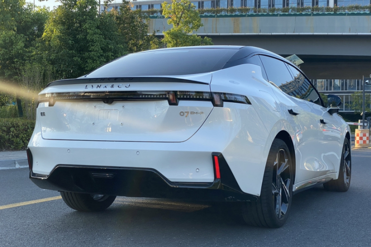 领克07 2024款 EM-P 126长续航 Halo车身外观6004