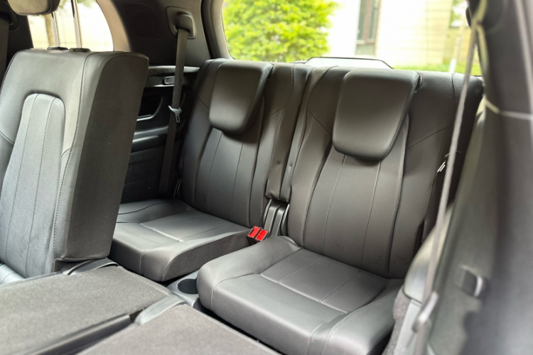 奔驰GLB 2023款 改款 GLB 200 时尚型中控内饰7001