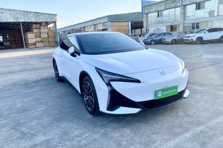 ARCFOX极狐 极狐 阿尔法S5 2025款 560MAX 185kW车身外观6003