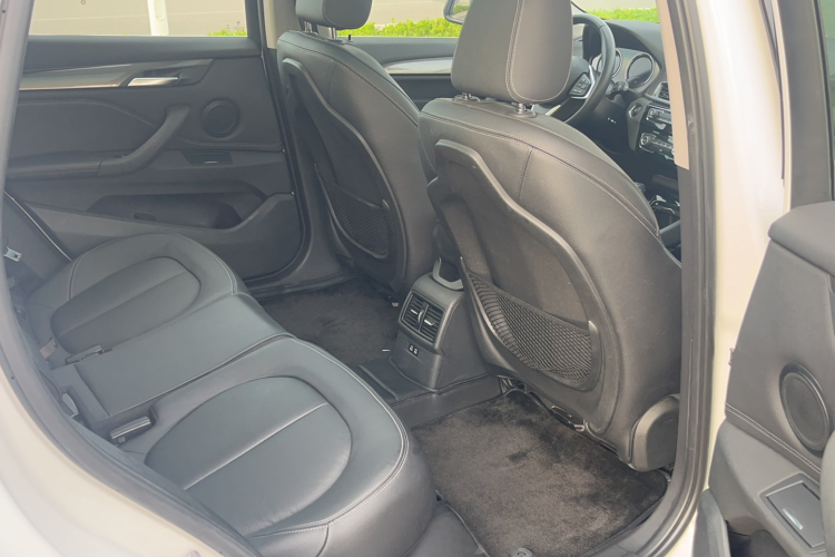 宝马X1新能源 2019款 xDrive25Le 豪华型中控内饰7008