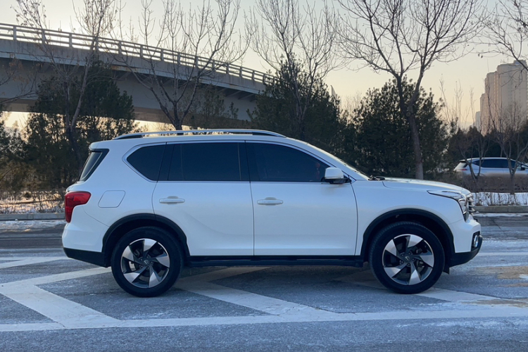 广汽传祺 传祺GS7 2019款 390T 两驱豪华智联型车身外观6005