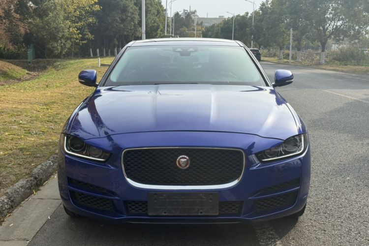 捷豹XEL 2018款 2.0T 200PS 精英版车身外观6003