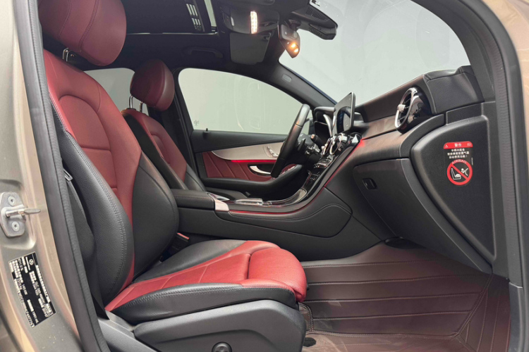 奔驰GLC轿跑 2020款 GLC 260 4MATIC 轿跑SUV车身外观6002