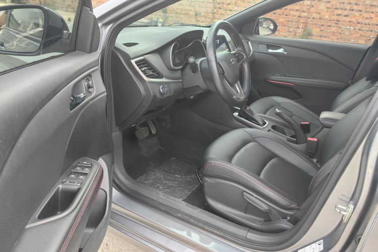 雪佛兰 科鲁泽 2020款 轻混 RS 330T 自动畅快版中控内饰7002