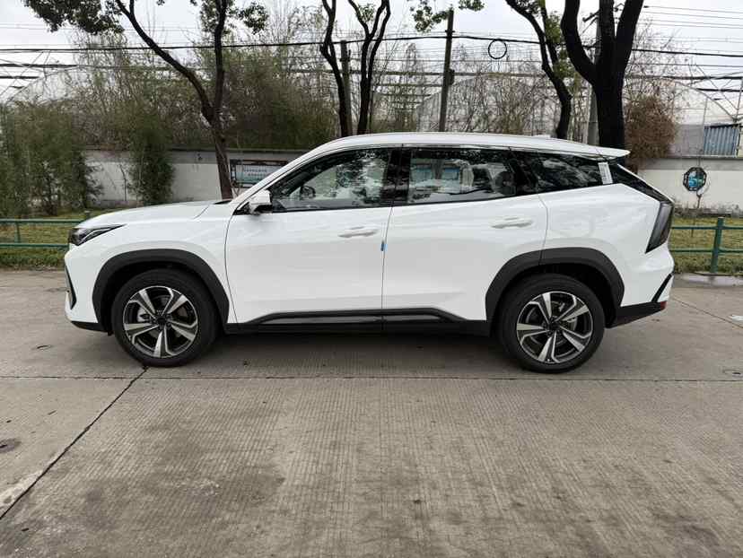 吉利汽车 博越L 2025款 第四代 1.5TD DCT 山河(2)