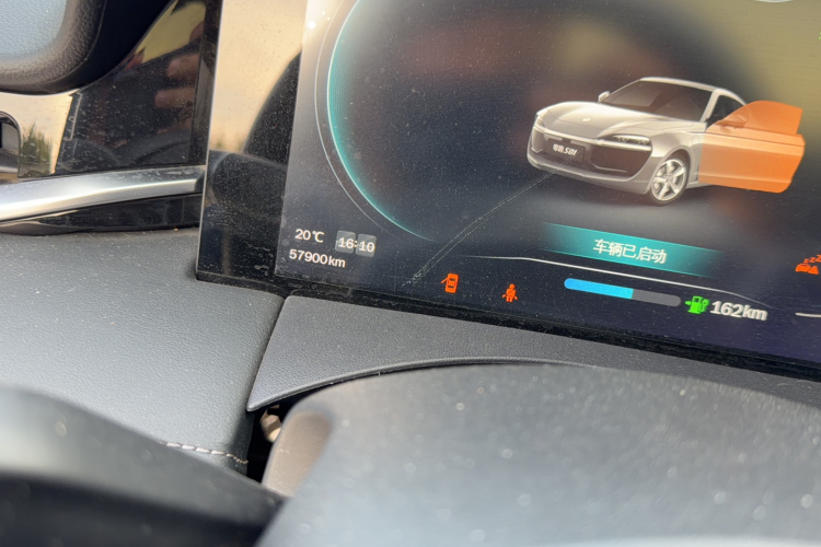 零跑汽车 零跑S01 2019款 380 Pro中控内饰15