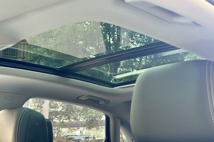 奥迪A4L 2020款 40 TFSI 豪华动感型局部细节9008