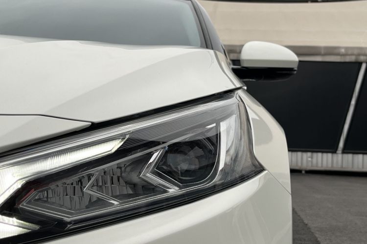 日产 天籁 2021款 2.0L XL 舒适版局部细节36