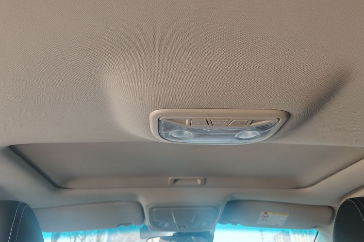 吉利汽车 帝豪 2017款 三厢百万款 1.5L CVT向上版局部细节22