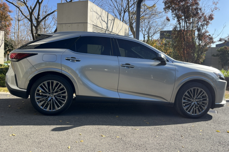 雷克萨斯RX新能源 2025款 450h+ 四驱畅享版车身外观6004