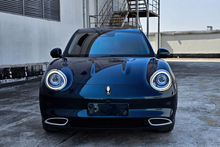 欧拉好猫 2023款 401km标准续航 豪华型 磷酸铁锂车身外观6001