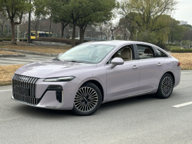 荣威M7 DMH 2025款 160km臻享版