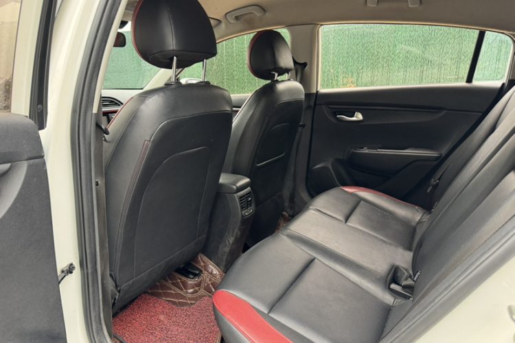 起亚 KX CROSS 2017款 1.4L AT GLS中控内饰7009