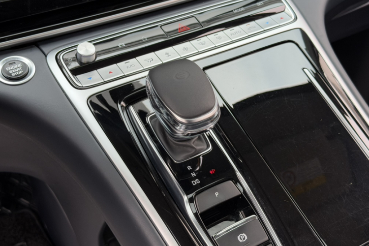 广汽传祺 传祺M8 2023款 领秀系列 390T 豪华版局部细节18