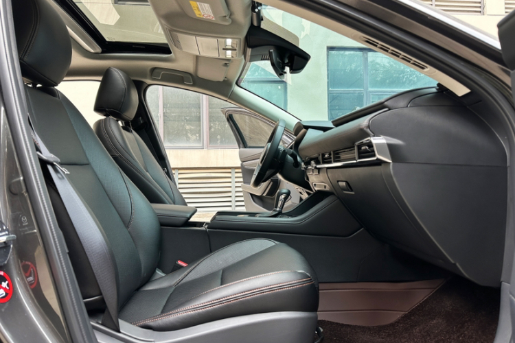 马自达3 昂克赛拉 2023款 2.0L 自动质炫版中控内饰7004