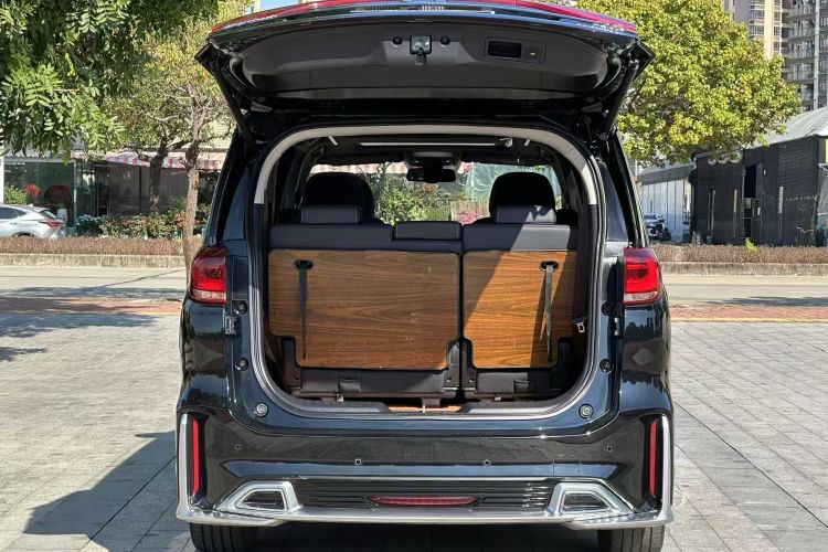 广汽传祺 传祺M8 2021款 大师系列 390T 尊贵版中控内饰7006