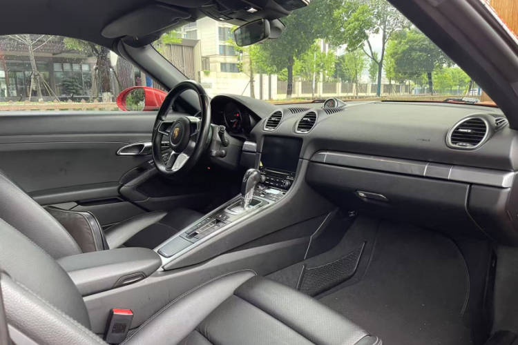 保时捷718 2018款 Boxster 2.0T中控内饰7001