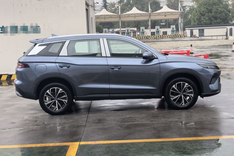 比亚迪 宋Pro新能源 2025款 第二代 DM-i 75KM超越型车身外观6006