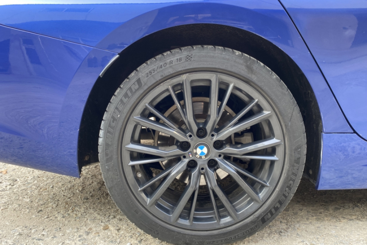 宝马3系 2020款 改款 325Li M运动曜夜套装车身外观6009