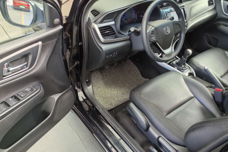 本田 凌派 2016款 1.8L 手动豪华版车身外观6008