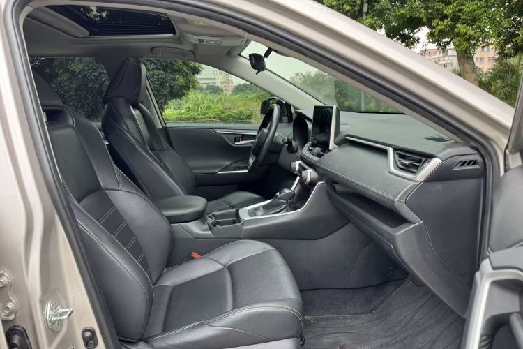 丰田 威兰达 2021款 2.0L CVT两驱豪华版中控内饰7007