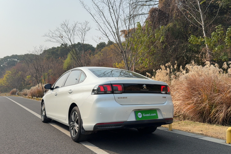 标致308 2016款 1.6L 手动时尚版车身外观6004