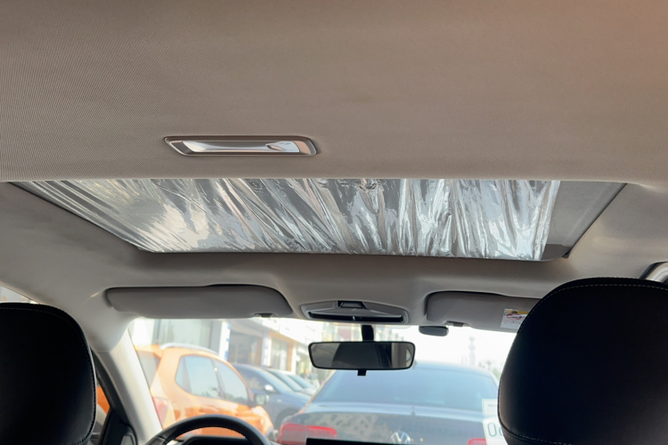 吉利汽车 帝豪 2023款 第4代冠军版 1.5L CVT尊贵型局部细节22