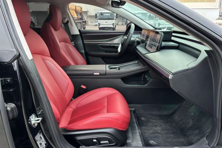 小鹏P7 2023款 P7i 702 Pro局部细节41