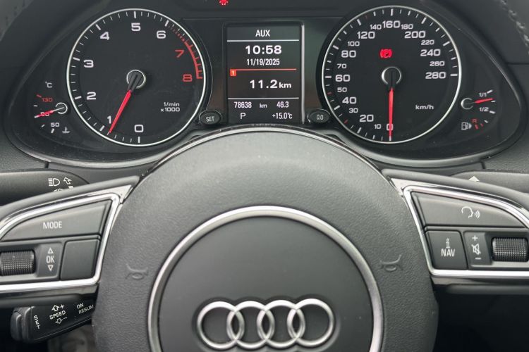 奥迪Q5 2018款 典藏版 40 TFSI 技术型中控内饰7005