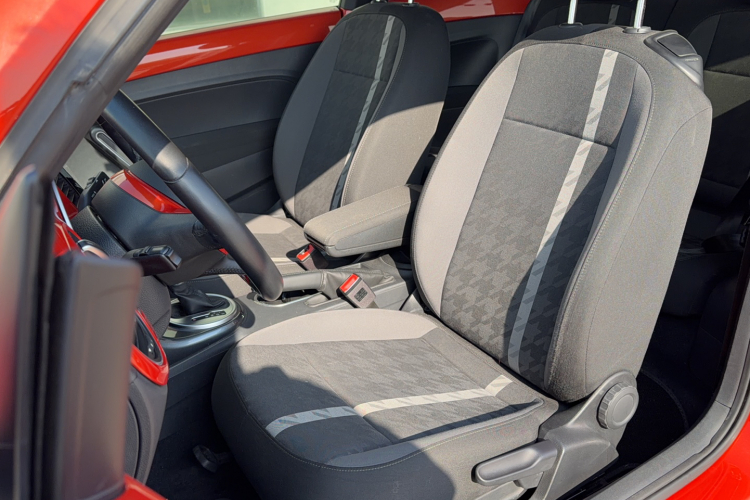 大众 甲壳虫 2017款 180TSI 宜乐版局部细节19